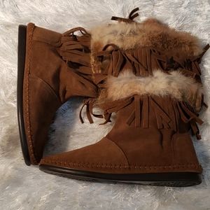 Suede mocassin boots